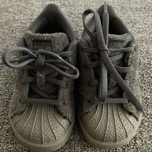 Dark Grey Kid’s Adidas Sneakers